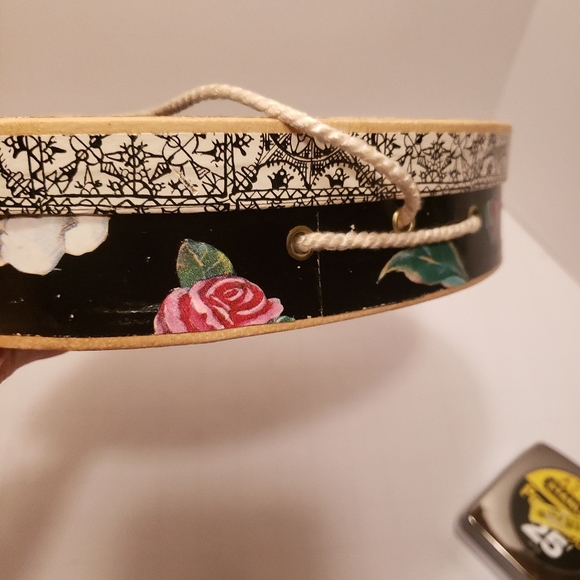 Decoupaged Upcycled Vintage Oval Box , Black with Roses - Picture 7 of 12